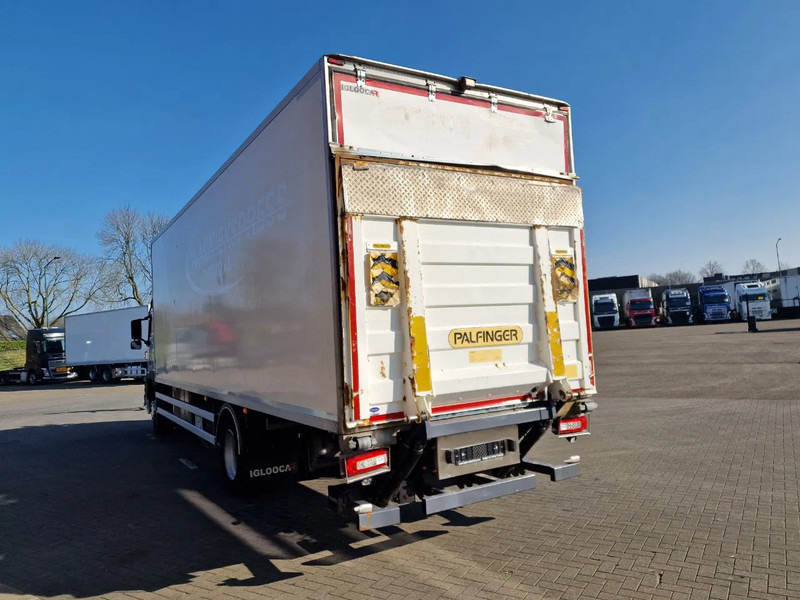 Volvo FM 330 4x2 - Carrier MT 18 Frigo - Loadlift - Full air - Sleepercab - Refrigeraattori kuorma-auto: kuva Volvo FM 330 4x2 - Carrier MT 18 Frigo - Loadlift - Full air - Sleepercab - Refrigeraattori kuorma-auto Volvo FM 330 4x2 - Carrier MT 18 Frigo - Loadlift - Full air - Sleepercab - Refrigeraattori kuorma-auto: kuva Volvo FM 330 4x2 - Carrier MT 18 Frigo - Loadlift - Full air - Sleepercab - Refrigeraattori kuorma-auto