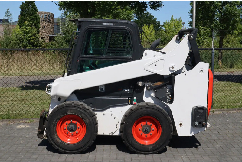 Bobcat S66 | HIGH FLOW | AUTO RIDE CONTROL | AIRCO - Liukuohjattu kuormaaja: kuva Bobcat S66 | HIGH FLOW | AUTO RIDE CONTROL | AIRCO - Liukuohjattu kuormaaja Bobcat S66 | HIGH FLOW | AUTO RIDE CONTROL | AIRCO - Liukuohjattu kuormaaja: kuva Bobcat S66 | HIGH FLOW | AUTO RIDE CONTROL | AIRCO - Liukuohjattu kuormaaja