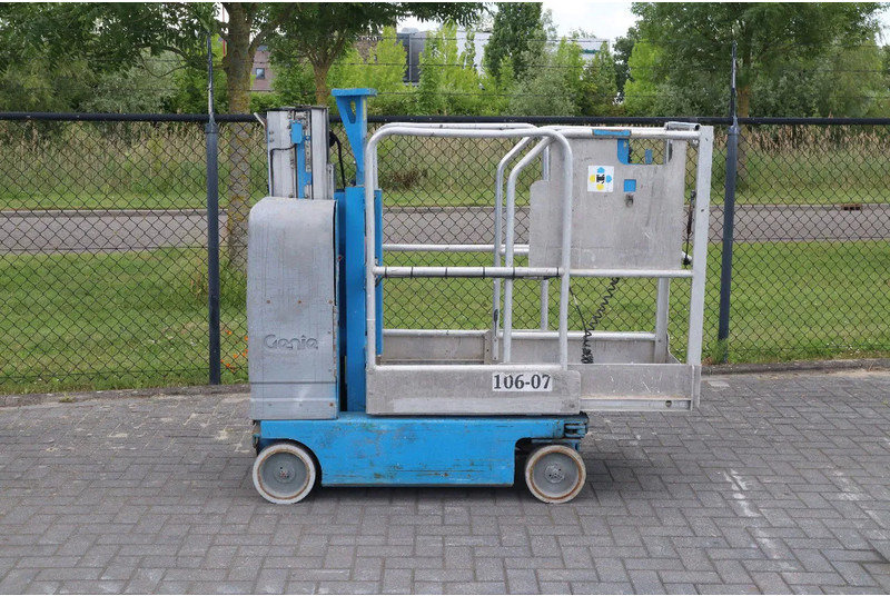 Genie GR-12 | 5.45 METER | 227 KG | MULTIPLE UNITS - Henkilönostin: kuva Genie GR-12 | 5.45 METER | 227 KG | MULTIPLE UNITS - Henkilönostin Genie GR-12 | 5.45 METER | 227 KG | MULTIPLE UNITS - Henkilönostin: kuva Genie GR-12 | 5.45 METER | 227 KG | MULTIPLE UNITS - Henkilönostin