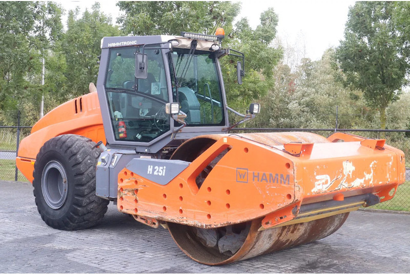 Hamm H25I | H 25 I | LOW HOURS | GOOD CONDITION - Jyrä: kuva Hamm H25I | H 25 I | LOW HOURS | GOOD CONDITION - Jyrä Hamm H25I | H 25 I | LOW HOURS | GOOD CONDITION - Jyrä: kuva Hamm H25I | H 25 I | LOW HOURS | GOOD CONDITION - Jyrä