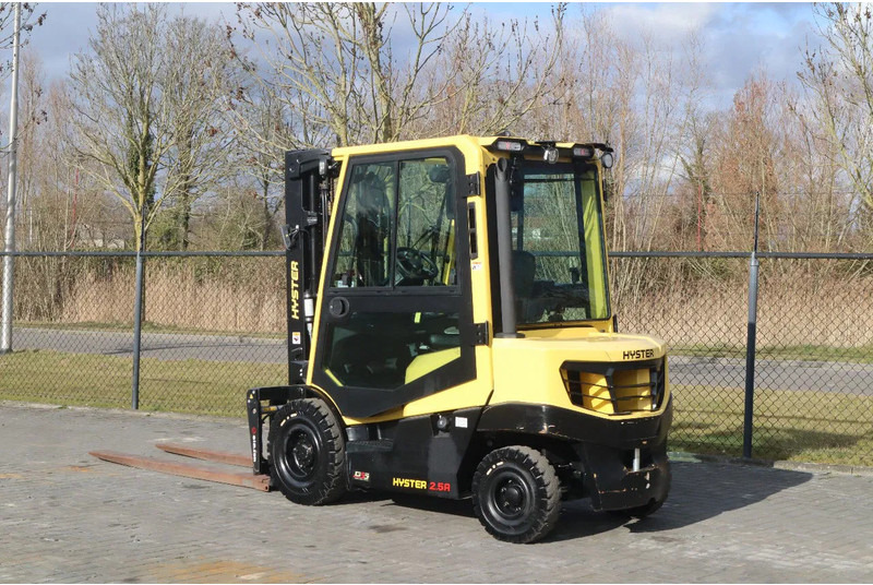 Hyster H2.5 A | BOOM SUSPENSION | SIDESHIFT | FORK EXTENTIONS | FORK POSITIONERS - Dieseltrukki: kuva Hyster H2.5 A | BOOM SUSPENSION | SIDESHIFT | FORK EXTENTIONS | FORK POSITIONERS - Dieseltrukki Hyster H2.5 A | BOOM SUSPENSION | SIDESHIFT | FORK EXTENTIONS | FORK POSITIONERS - Dieseltrukki: kuva Hyster H2.5 A | BOOM SUSPENSION | SIDESHIFT | FORK EXTENTIONS | FORK POSITIONERS - Dieseltrukki