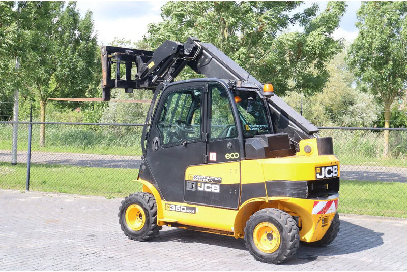 JCB TLT 35D 4X4 CON | HYDR. FORKS | 4.4 METER - Dieseltrukki: kuva JCB TLT 35D 4X4 CON | HYDR. FORKS | 4.4 METER - Dieseltrukki JCB TLT 35D 4X4 CON | HYDR. FORKS | 4.4 METER - Dieseltrukki: kuva JCB TLT 35D 4X4 CON | HYDR. FORKS | 4.4 METER - Dieseltrukki