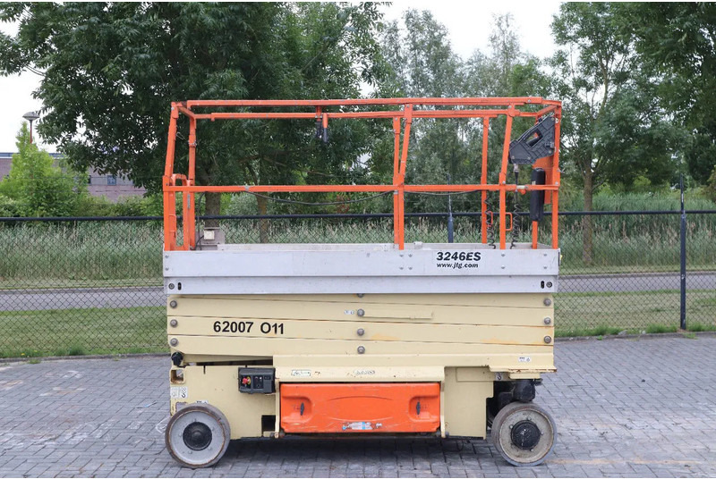 JLG 3246 ES | 12 METER | 320 KG - Saksilava: kuva JLG 3246 ES | 12 METER | 320 KG - Saksilava JLG 3246 ES | 12 METER | 320 KG - Saksilava: kuva JLG 3246 ES | 12 METER | 320 KG - Saksilava