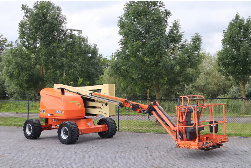 JLG 520AJ | 18 METER | 250 KG - Puomilava: kuva JLG 520AJ | 18 METER | 250 KG - Puomilava JLG 520AJ | 18 METER | 250 KG - Puomilava: kuva JLG 520AJ | 18 METER | 250 KG - Puomilava