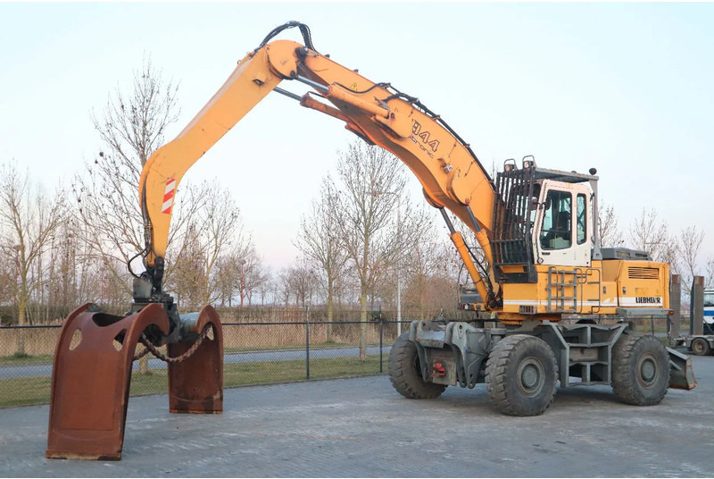Liebherr A944 B HD | LOG GRAPPLE | HOLZGREIFER | TIMBER - Harvesteri: kuva Liebherr A944 B HD | LOG GRAPPLE | HOLZGREIFER | TIMBER - Harvesteri Liebherr A944 B HD | LOG GRAPPLE | HOLZGREIFER | TIMBER - Harvesteri: kuva Liebherr A944 B HD | LOG GRAPPLE | HOLZGREIFER | TIMBER - Harvesteri