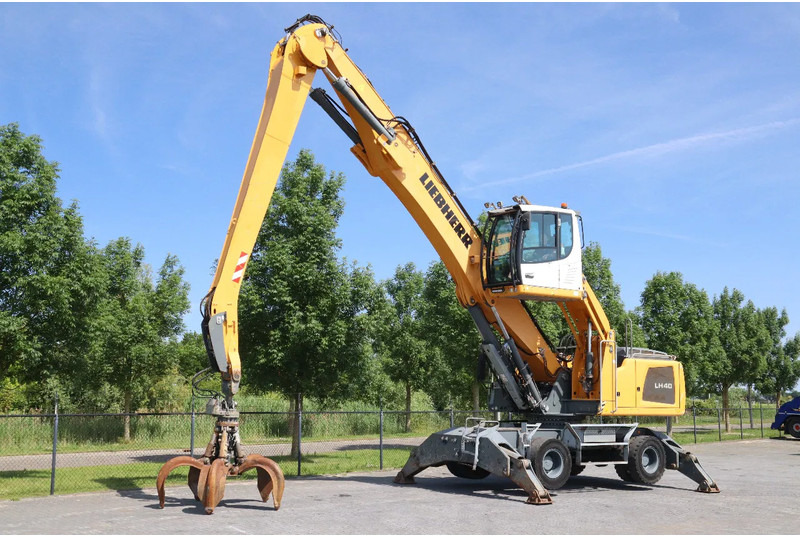 Liebherr LH 40 M LITRONIC | GRAB | QUICK COUPLER | 16 METER - Materiaalinkäsittelykone: kuva Liebherr LH 40 M LITRONIC | GRAB | QUICK COUPLER | 16 METER - Materiaalinkäsittelykone Liebherr LH 40 M LITRONIC | GRAB | QUICK COUPLER | 16 METER - Materiaalinkäsittelykone: kuva Liebherr LH 40 M LITRONIC | GRAB | QUICK COUPLER | 16 METER - Materiaalinkäsittelykone