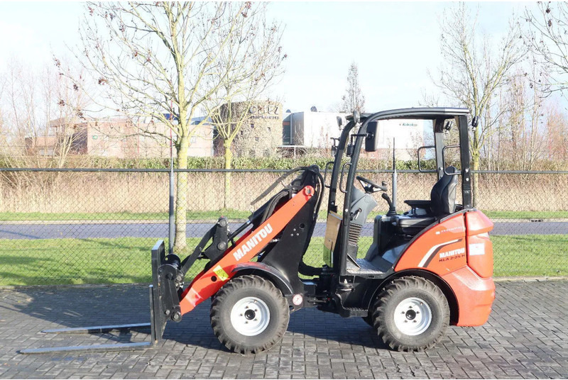 Manitou MLA 2-25 H | FORKS | QUICK COUPLER | NEW UNUSED - Pyöräkuormaaja: kuva Manitou MLA 2-25 H | FORKS | QUICK COUPLER | NEW UNUSED - Pyöräkuormaaja Manitou MLA 2-25 H | FORKS | QUICK COUPLER | NEW UNUSED - Pyöräkuormaaja: kuva Manitou MLA 2-25 H | FORKS | QUICK COUPLER | NEW UNUSED - Pyöräkuormaaja
