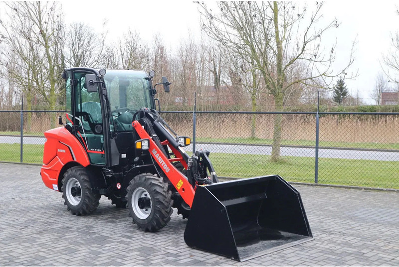 Manitou MLA 4-50 H | BUCKET | QUICK COUPLER | NEW UNUSED - Pyöräkuormaaja: kuva Manitou MLA 4-50 H | BUCKET | QUICK COUPLER | NEW UNUSED - Pyöräkuormaaja Manitou MLA 4-50 H | BUCKET | QUICK COUPLER | NEW UNUSED - Pyöräkuormaaja: kuva Manitou MLA 4-50 H | BUCKET | QUICK COUPLER | NEW UNUSED - Pyöräkuormaaja