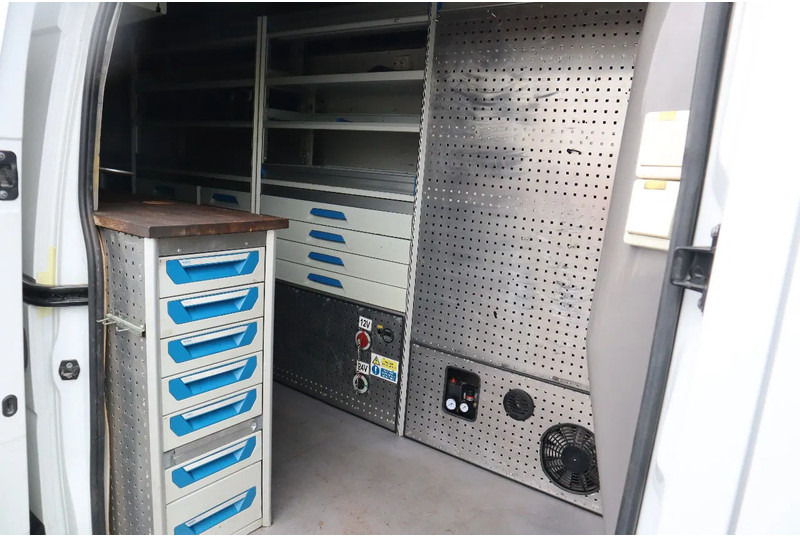 Pakettiauto Renault Master 160 DCI | L3H3 | WORKSHOP | WERKSTATT | 5 TON: kuva Pakettiauto Renault Master 160 DCI | L3H3 | WORKSHOP | WERKSTATT | 5 TON