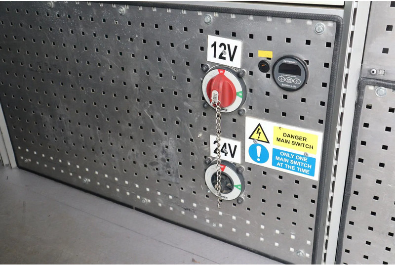 Pakettiauto Renault Master 160 DCI | L3H3 | WORKSHOP | WERKSTATT | 5 TON: kuva Pakettiauto Renault Master 160 DCI | L3H3 | WORKSHOP | WERKSTATT | 5 TON