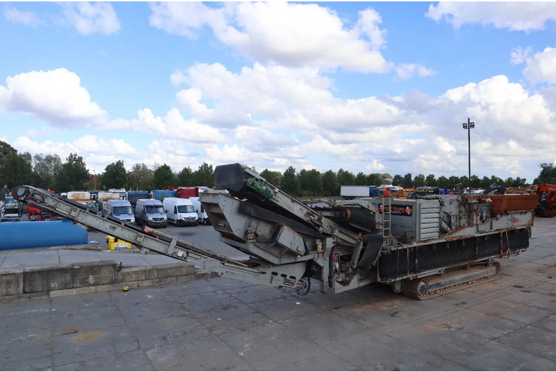 SBM REMAX 1218 E/D | REMOTE | CRUSHER | INCL. PARTS CONTAINER - Mobiilimurskain: kuva SBM REMAX 1218 E/D | REMOTE | CRUSHER | INCL. PARTS CONTAINER - Mobiilimurskain SBM REMAX 1218 E/D | REMOTE | CRUSHER | INCL. PARTS CONTAINER - Mobiilimurskain: kuva SBM REMAX 1218 E/D | REMOTE | CRUSHER | INCL. PARTS CONTAINER - Mobiilimurskain