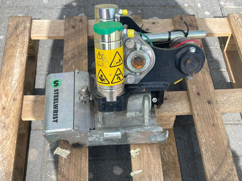 STEELWRIST TMX S30 -180HA | TILT QUICKCOUPLER | TILTING COUPLER | NEW - Rototilt - Rakennuskoneet: kuva STEELWRIST TMX S30 -180HA | TILT QUICKCOUPLER | TILTING COUPLER | NEW - Rototilt - Rakennuskoneet STEELWRIST TMX S30 -180HA | TILT QUICKCOUPLER | TILTING COUPLER | NEW - Rototilt - Rakennuskoneet: kuva STEELWRIST TMX S30 -180HA | TILT QUICKCOUPLER | TILTING COUPLER | NEW - Rototilt - Rakennuskoneet