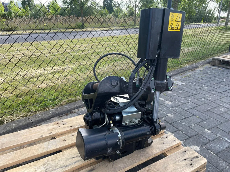 STEELWRIST X06 S40 | TILT ROTATOR | VLS | FPL | FF | NEW / UNUSED - Rototilt - Rakennuskoneet: kuva STEELWRIST X06 S40 | TILT ROTATOR | VLS | FPL | FF | NEW / UNUSED - Rototilt - Rakennuskoneet STEELWRIST X06 S40 | TILT ROTATOR | VLS | FPL | FF | NEW / UNUSED - Rototilt - Rakennuskoneet: kuva STEELWRIST X06 S40 | TILT ROTATOR | VLS | FPL | FF | NEW / UNUSED - Rototilt - Rakennuskoneet