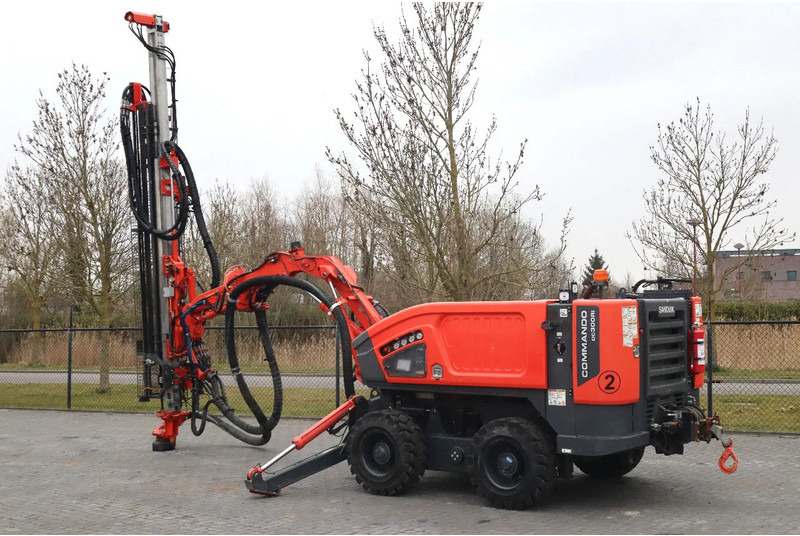 Sandvik 2 PIECES COMMANDO DC 300 RI S5 | ONLY 470 DRILLING HOURS - Porakone: kuva Sandvik 2 PIECES COMMANDO DC 300 RI S5 | ONLY 470 DRILLING HOURS - Porakone Sandvik 2 PIECES COMMANDO DC 300 RI S5 | ONLY 470 DRILLING HOURS - Porakone: kuva Sandvik 2 PIECES COMMANDO DC 300 RI S5 | ONLY 470 DRILLING HOURS - Porakone
