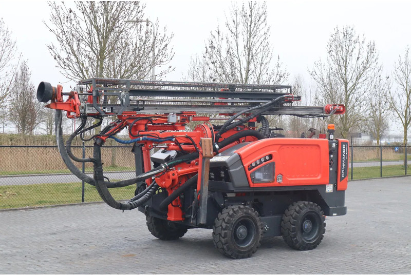 Sandvik COMMANDO DC 300 RI S5 | ONLY 470 DRILLING HOURS - Porakone: kuva Sandvik COMMANDO DC 300 RI S5 | ONLY 470 DRILLING HOURS - Porakone Sandvik COMMANDO DC 300 RI S5 | ONLY 470 DRILLING HOURS - Porakone: kuva Sandvik COMMANDO DC 300 RI S5 | ONLY 470 DRILLING HOURS - Porakone