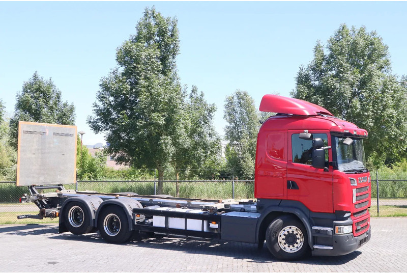 Scania R580 V8 | 6X2 | BDF | RETARDER | TAILLIFT | EURO 6 - Konttialus/ Vaihtokuormatilat kuorma-auto: kuva Scania R580 V8 | 6X2 | BDF | RETARDER | TAILLIFT | EURO 6 - Konttialus/ Vaihtokuormatilat kuorma-auto Scania R580 V8 | 6X2 | BDF | RETARDER | TAILLIFT | EURO 6 - Konttialus/ Vaihtokuormatilat kuorma-auto: kuva Scania R580 V8 | 6X2 | BDF | RETARDER | TAILLIFT | EURO 6 - Konttialus/ Vaihtokuormatilat kuorma-auto
