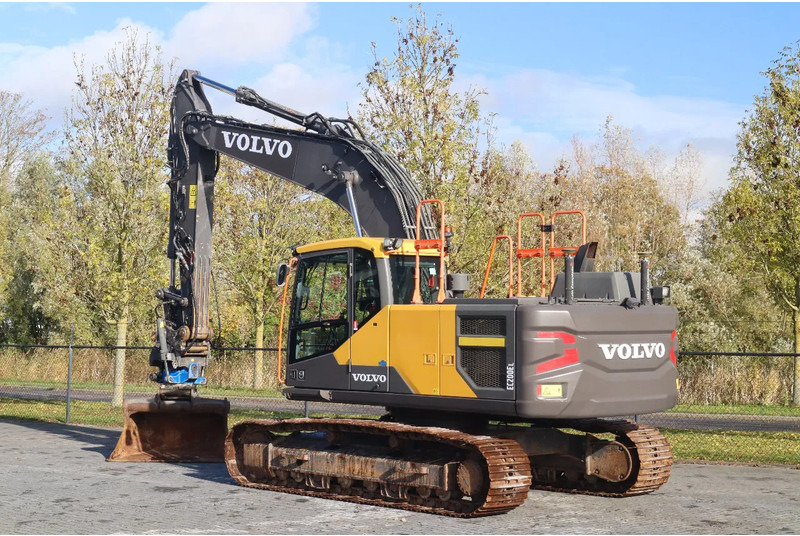 Volvo EC200EL | EC 200 EL | TILT ROTATOR | 3D GPS | BUCKET - Telakaivukone: kuva Volvo EC200EL | EC 200 EL | TILT ROTATOR | 3D GPS | BUCKET - Telakaivukone Volvo EC200EL | EC 200 EL | TILT ROTATOR | 3D GPS | BUCKET - Telakaivukone: kuva Volvo EC200EL | EC 200 EL | TILT ROTATOR | 3D GPS | BUCKET - Telakaivukone