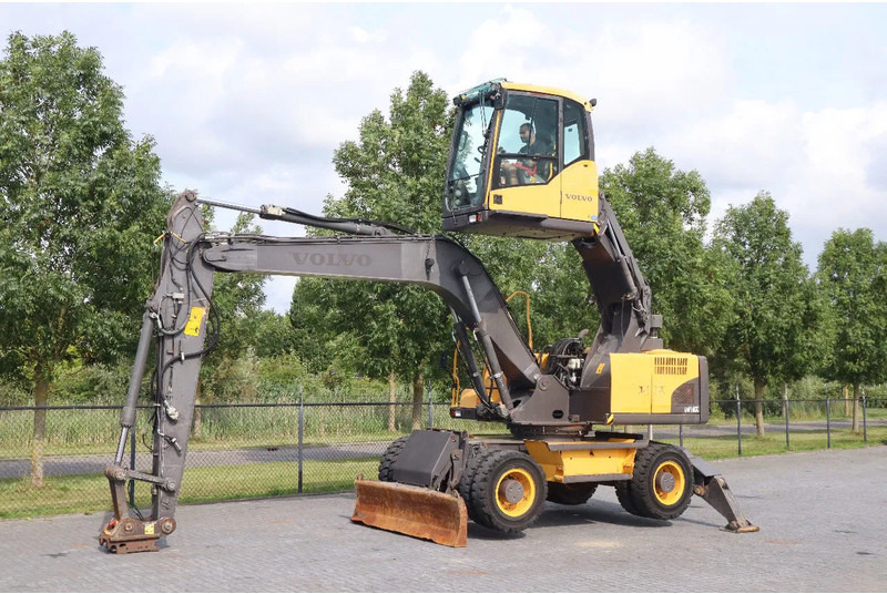 Volvo EW160 C | QUICK COUPLER | ELEVATING CABIN | UMSCHLAG - Pyöräalustainen kaivinkone: kuva Volvo EW160 C | QUICK COUPLER | ELEVATING CABIN | UMSCHLAG - Pyöräalustainen kaivinkone Volvo EW160 C | QUICK COUPLER | ELEVATING CABIN | UMSCHLAG - Pyöräalustainen kaivinkone: kuva Volvo EW160 C | QUICK COUPLER | ELEVATING CABIN | UMSCHLAG - Pyöräalustainen kaivinkone