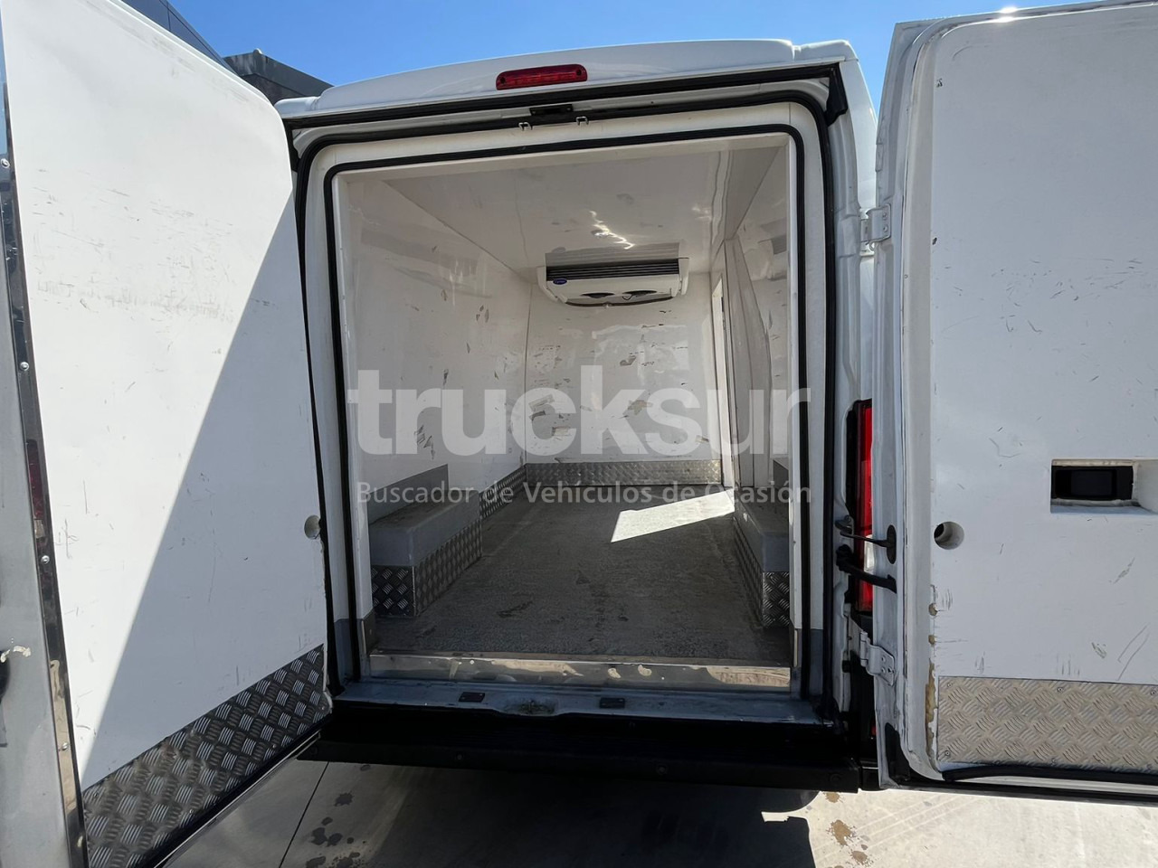 CITROEN 120.35 L3H2 FRC-X - Refrigeraattori kuorma-auto: kuva CITROEN 120.35 L3H2 FRC-X - Refrigeraattori kuorma-auto CITROEN 120.35 L3H2 FRC-X - Refrigeraattori kuorma-auto: kuva CITROEN 120.35 L3H2 FRC-X - Refrigeraattori kuorma-auto