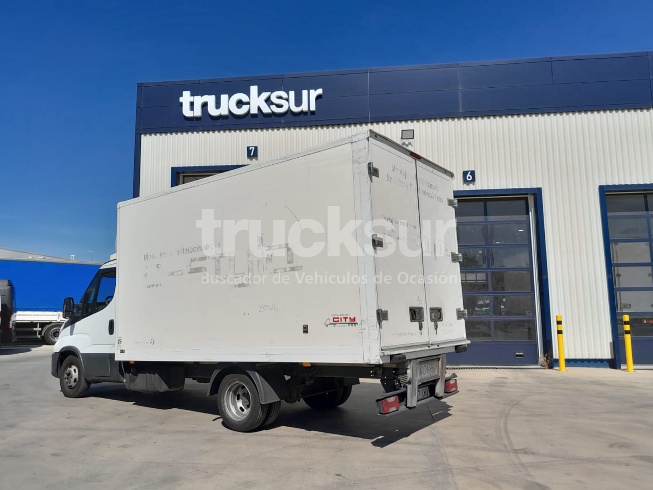 IVECO 35C16 GV - Jakeluauto: kuva IVECO 35C16 GV - Jakeluauto IVECO 35C16 GV - Jakeluauto: kuva IVECO 35C16 GV - Jakeluauto