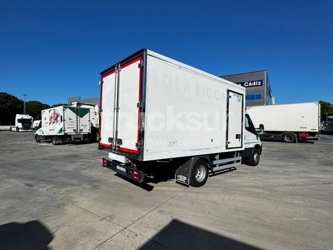 IVECO 72C18 - Refrigeraattori kuorma-auto: kuva IVECO 72C18 - Refrigeraattori kuorma-auto IVECO 72C18 - Refrigeraattori kuorma-auto: kuva IVECO 72C18 - Refrigeraattori kuorma-auto