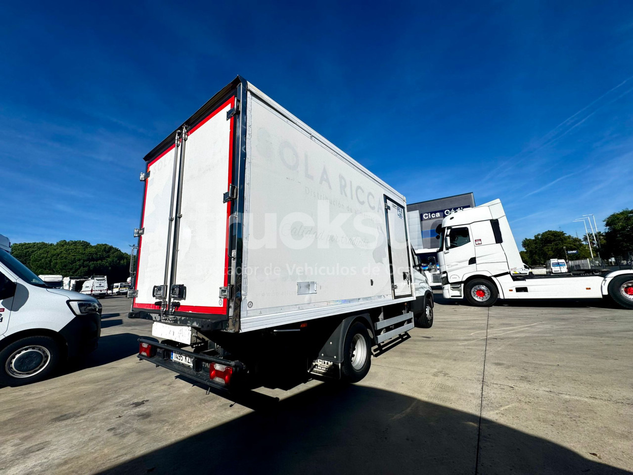 IVECO 72C18 - Refrigeraattori kuorma-auto: kuva IVECO 72C18 - Refrigeraattori kuorma-auto IVECO 72C18 - Refrigeraattori kuorma-auto: kuva IVECO 72C18 - Refrigeraattori kuorma-auto