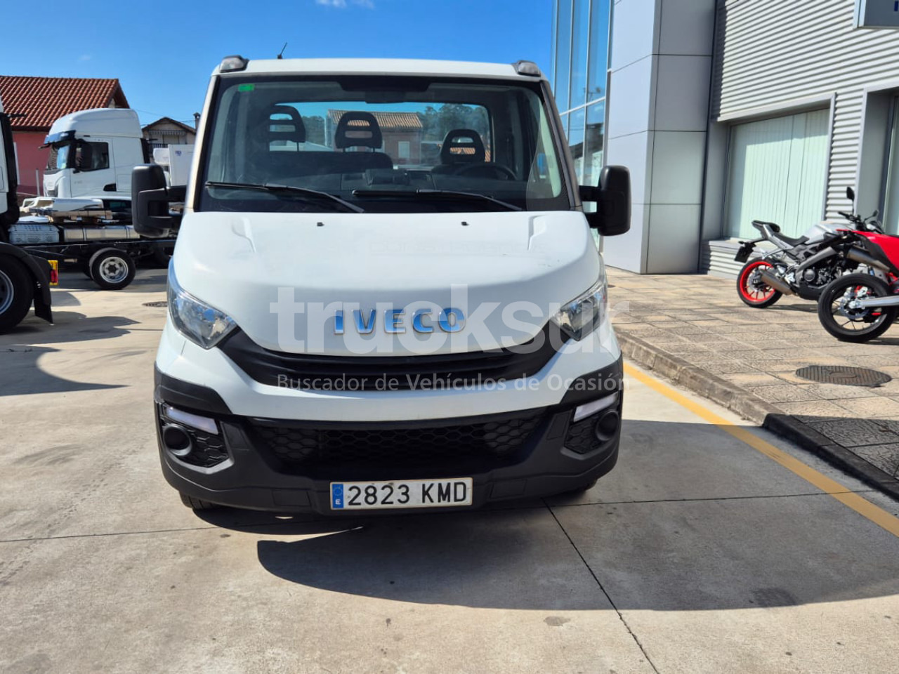 IVECO DAILY 35C15 - Kuorma-auto alusta: kuva IVECO DAILY 35C15 - Kuorma-auto alusta IVECO DAILY 35C15 - Kuorma-auto alusta: kuva IVECO DAILY 35C15 - Kuorma-auto alusta