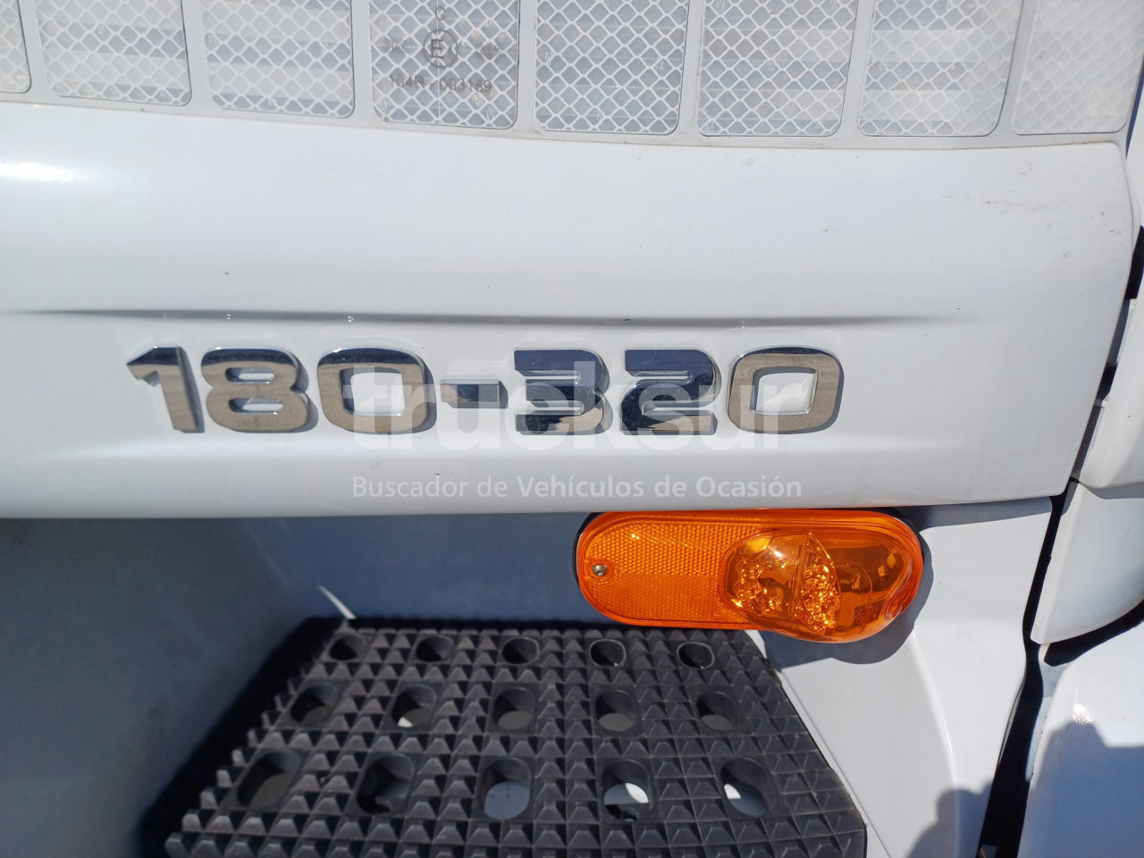 IVECO EUROCARGO ML 180E32/FP - Refrigeraattori kuorma-auto: kuva IVECO EUROCARGO ML 180E32/FP - Refrigeraattori kuorma-auto IVECO EUROCARGO ML 180E32/FP - Refrigeraattori kuorma-auto: kuva IVECO EUROCARGO ML 180E32/FP - Refrigeraattori kuorma-auto