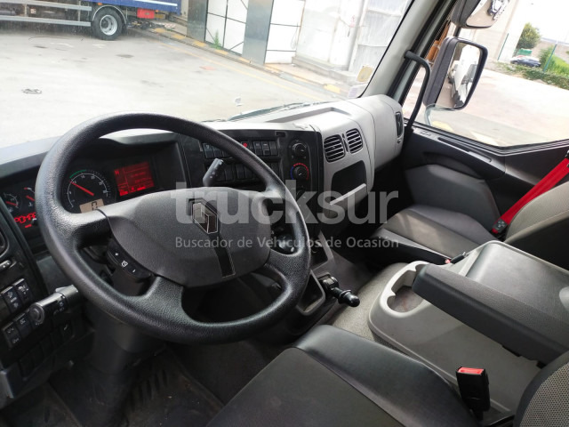 Interior photo 1: Umpikori kuorma-auto RENAULT D16.250