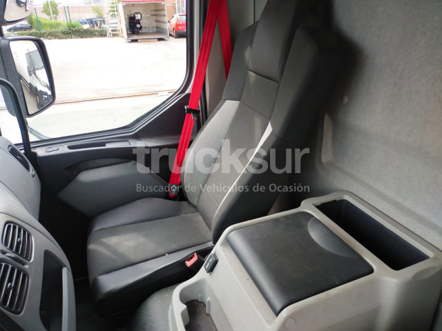 Umpikori kuorma-auto RENAULT D16.250: kuva Umpikori kuorma-auto RENAULT D16.250