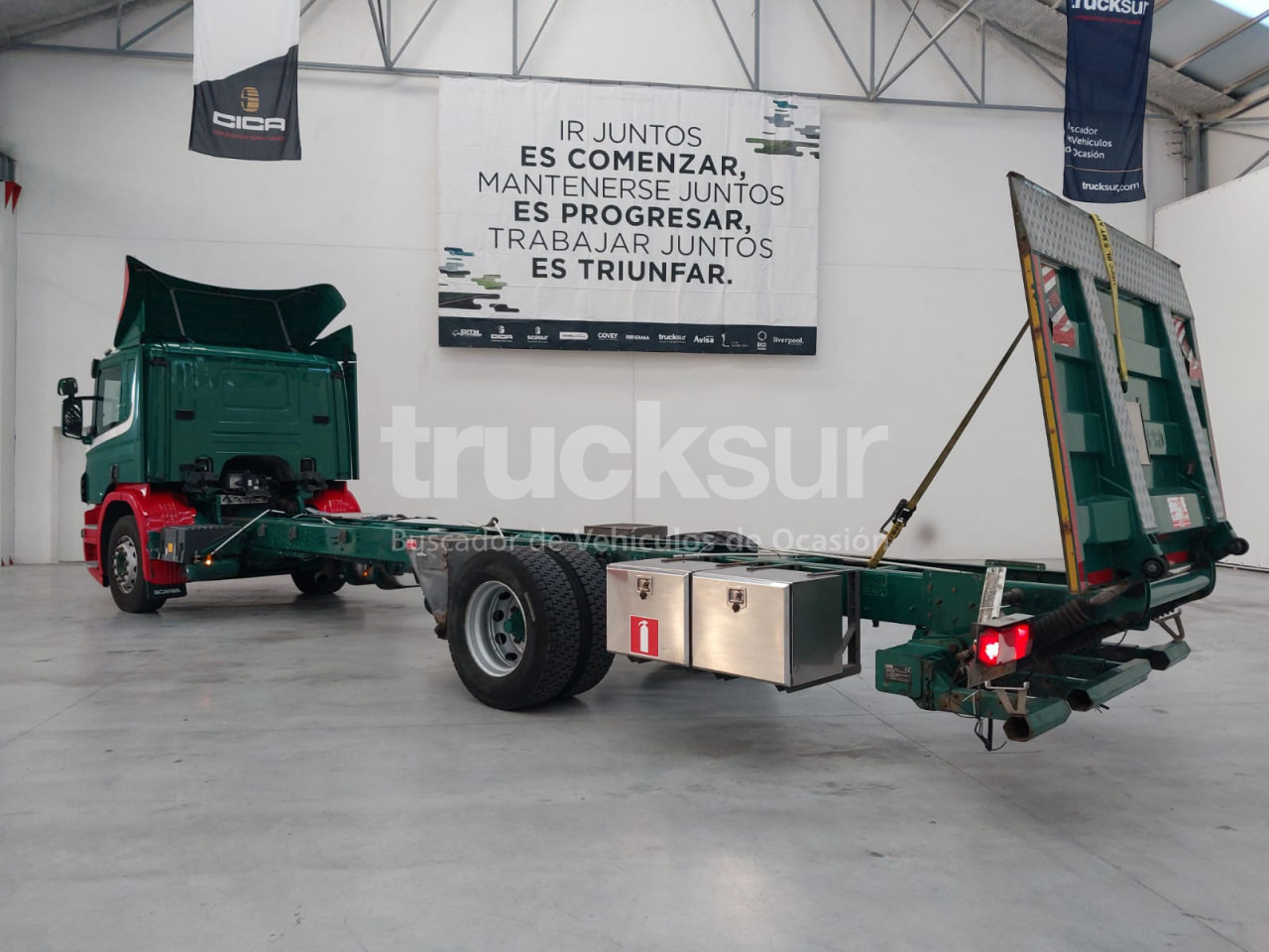 SCANIA P280.18 - Kuorma-auto alusta: kuva SCANIA P280.18 - Kuorma-auto alusta SCANIA P280.18 - Kuorma-auto alusta: kuva SCANIA P280.18 - Kuorma-auto alusta