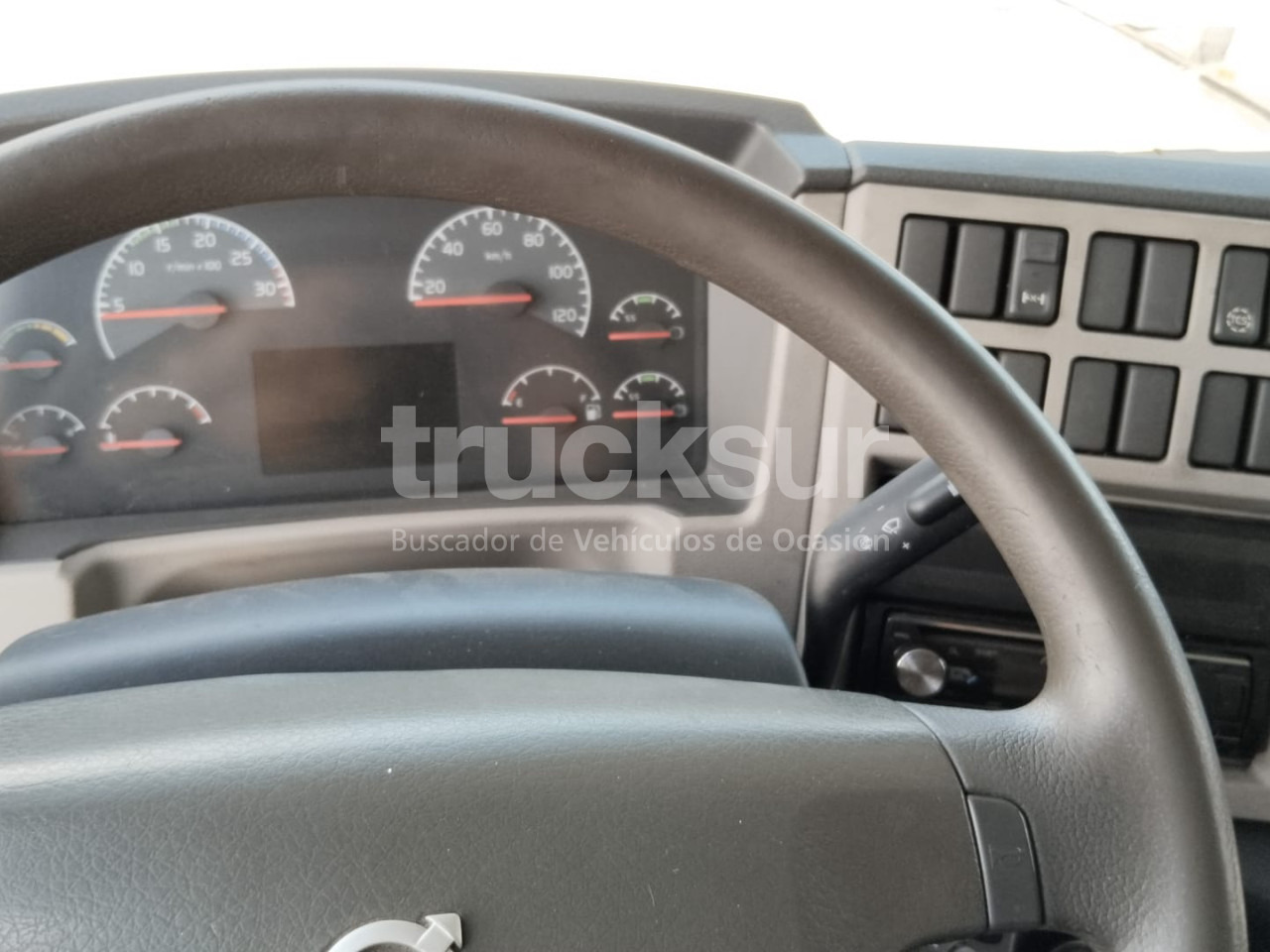 VOLVO FL290 - Refrigeraattori kuorma-auto: kuva VOLVO FL290 - Refrigeraattori kuorma-auto VOLVO FL290 - Refrigeraattori kuorma-auto: kuva VOLVO FL290 - Refrigeraattori kuorma-auto