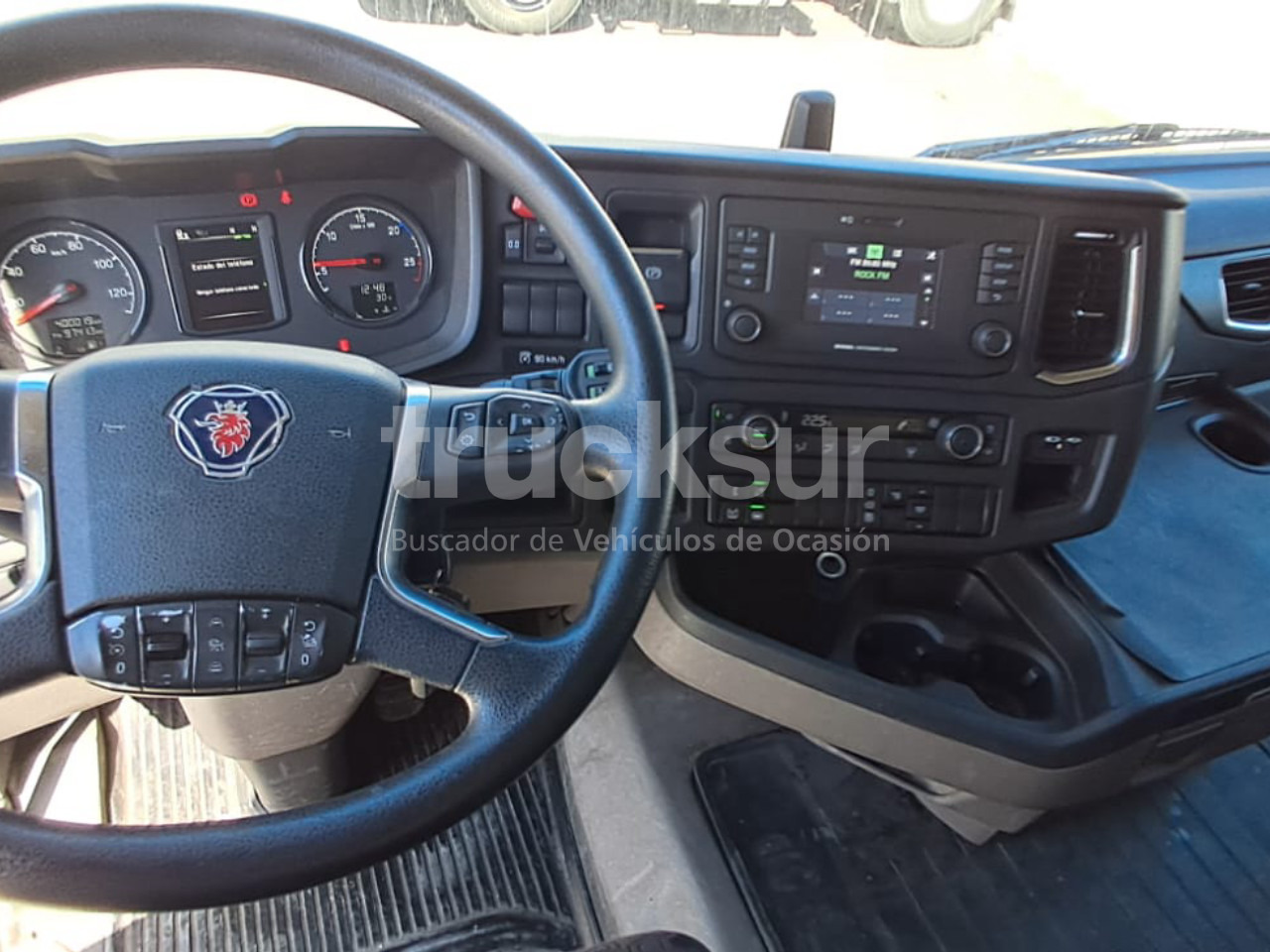 SCANIA R450 - Vetopöytäauto: kuva SCANIA R450 - Vetopöytäauto SCANIA R450 - Vetopöytäauto: kuva SCANIA R450 - Vetopöytäauto