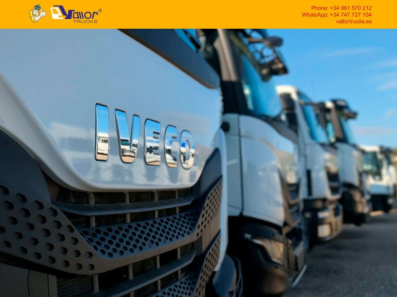 IVECO TWAY 6x4 - TRUCK FOR EXPORT - Vetopöytäauto: kuva IVECO TWAY 6x4 - TRUCK FOR EXPORT - Vetopöytäauto IVECO TWAY 6x4 - TRUCK FOR EXPORT - Vetopöytäauto: kuva IVECO TWAY 6x4 - TRUCK FOR EXPORT - Vetopöytäauto
