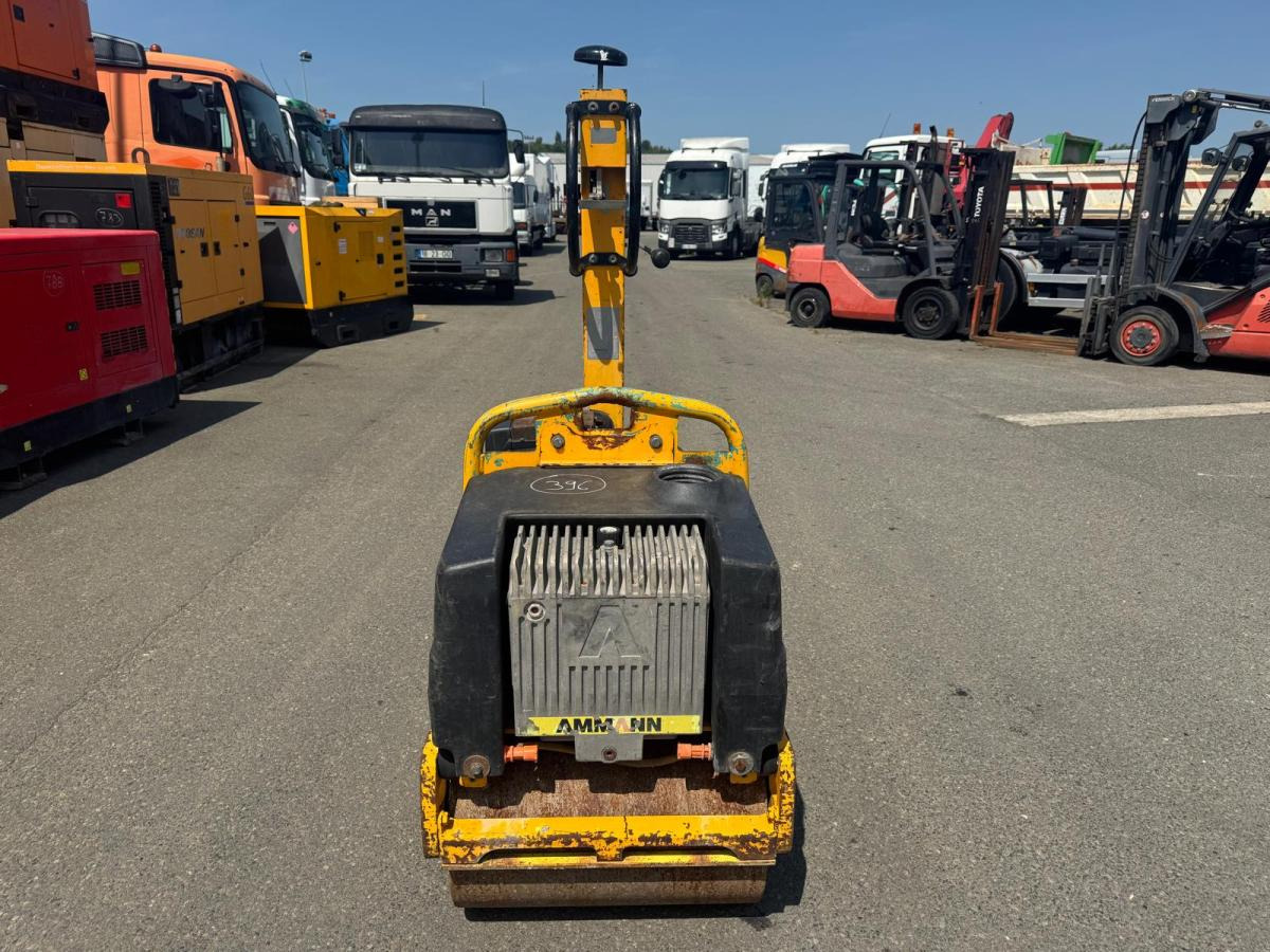 Ammann ARW 65 1D42 - Minijyrä: kuva Ammann ARW 65 1D42 - Minijyrä Ammann ARW 65 1D42 - Minijyrä: kuva Ammann ARW 65 1D42 - Minijyrä