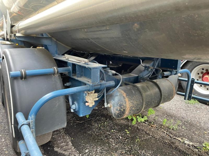 Bsl - Säiliöpuoliperävaunu: kuva Bsl - Säiliöpuoliperävaunu Bsl - Säiliöpuoliperävaunu: kuva Bsl - Säiliöpuoliperävaunu