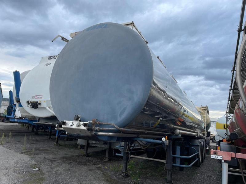 Bsl - Säiliöpuoliperävaunu: kuva Bsl - Säiliöpuoliperävaunu Bsl - Säiliöpuoliperävaunu: kuva Bsl - Säiliöpuoliperävaunu