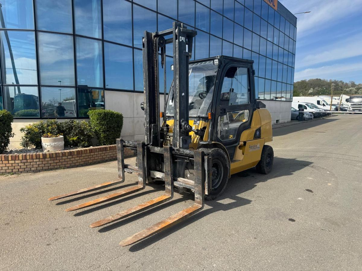 Caterpillar DP45NT - Dieseltrukki: kuva Caterpillar DP45NT - Dieseltrukki Caterpillar DP45NT - Dieseltrukki: kuva Caterpillar DP45NT - Dieseltrukki