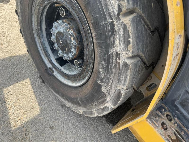 Dieseltrukki Caterpillar DP45NT: kuva Dieseltrukki Caterpillar DP45NT