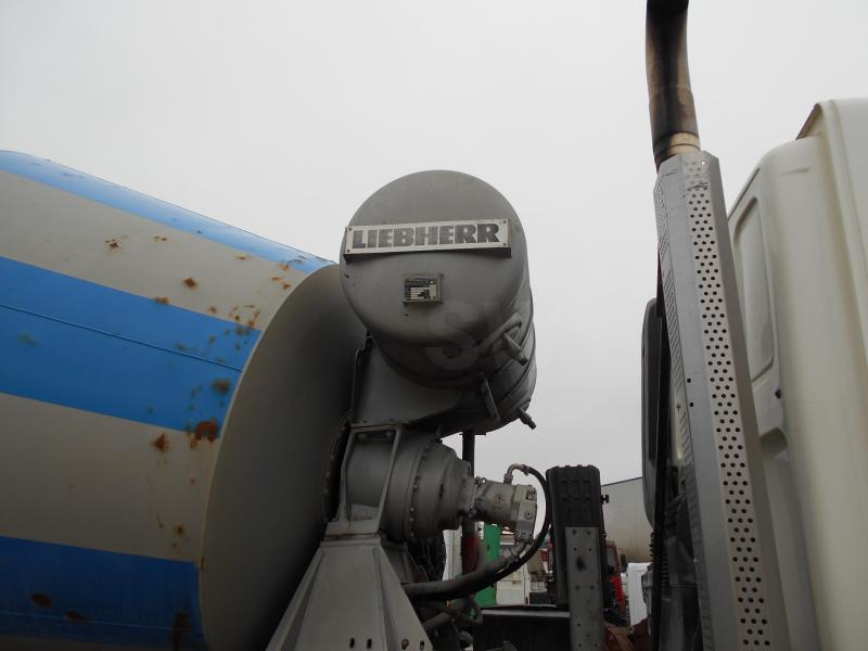 DAF CF85 360 - Betoniauto: kuva DAF CF85 360 - Betoniauto DAF CF85 360 - Betoniauto: kuva DAF CF85 360 - Betoniauto