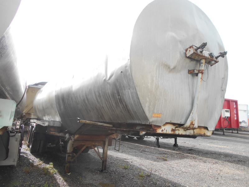 Fruehauf - Säiliöpuoliperävaunu: kuva Fruehauf - Säiliöpuoliperävaunu Fruehauf - Säiliöpuoliperävaunu: kuva Fruehauf - Säiliöpuoliperävaunu
