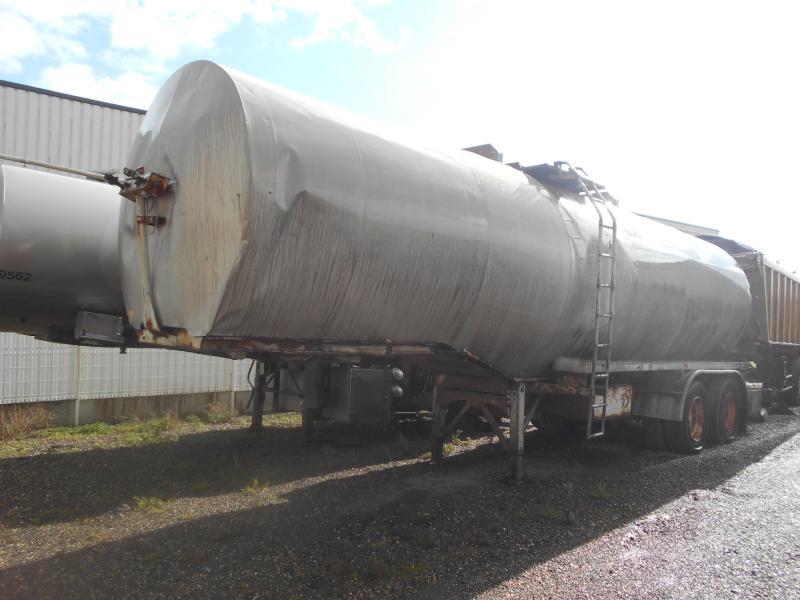 Fruehauf - Säiliöpuoliperävaunu: kuva Fruehauf - Säiliöpuoliperävaunu Fruehauf - Säiliöpuoliperävaunu: kuva Fruehauf - Säiliöpuoliperävaunu