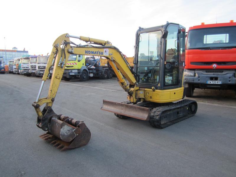 Komatsu PC26MR-3 - Minikuormaaja: kuva Komatsu PC26MR-3 - Minikuormaaja Komatsu PC26MR-3 - Minikuormaaja: kuva Komatsu PC26MR-3 - Minikuormaaja
