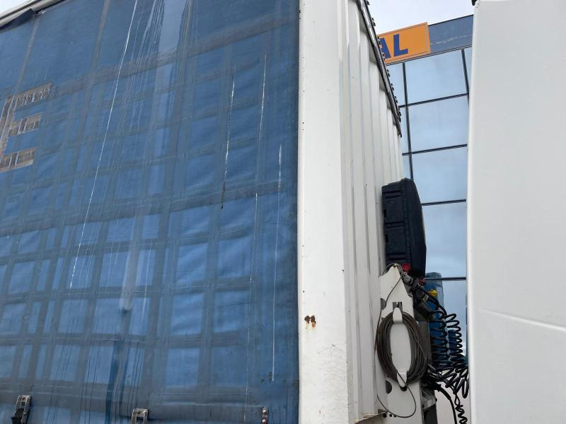 Krone - Pressukapellipuoliperävaunu: kuva Krone - Pressukapellipuoliperävaunu Krone - Pressukapellipuoliperävaunu: kuva Krone - Pressukapellipuoliperävaunu