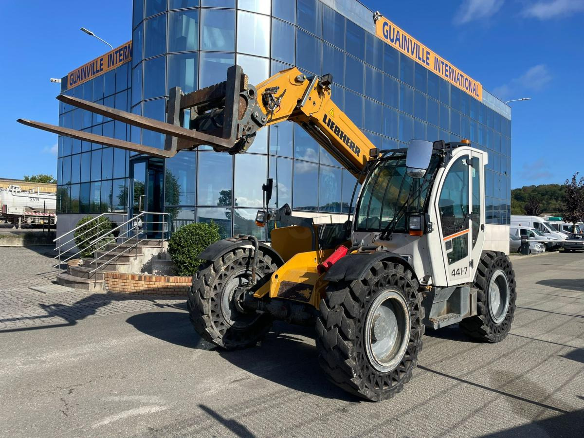 Liebherr - Maastotrukki: kuva Liebherr - Maastotrukki Liebherr - Maastotrukki: kuva Liebherr - Maastotrukki