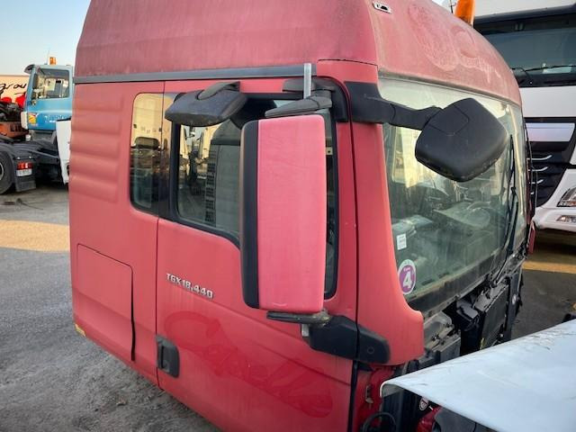 MAN TGX - Ohjaamo - Kuorma-auto: kuva MAN TGX - Ohjaamo - Kuorma-auto MAN TGX - Ohjaamo - Kuorma-auto: kuva MAN TGX - Ohjaamo - Kuorma-auto