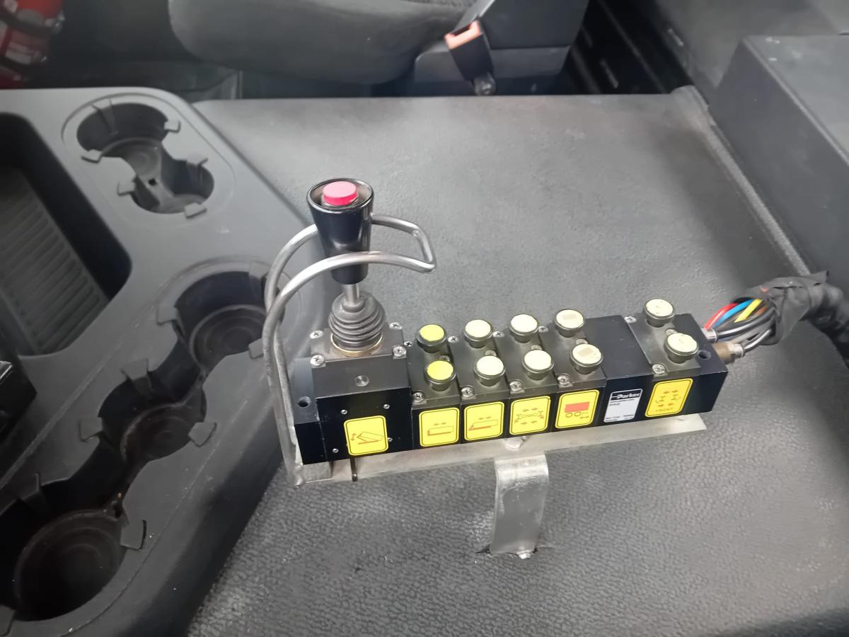 Mercedes Antos 2643 - Koukkulava kuorma-auto: kuva Mercedes Antos 2643 - Koukkulava kuorma-auto Mercedes Antos 2643 - Koukkulava kuorma-auto: kuva Mercedes Antos 2643 - Koukkulava kuorma-auto