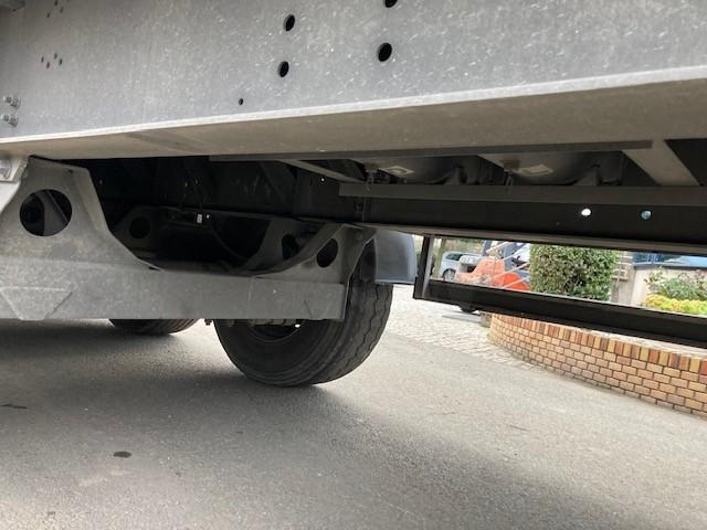 Pressukapellipuoliperävaunu Samro: kuva Pressukapellipuoliperävaunu Samro