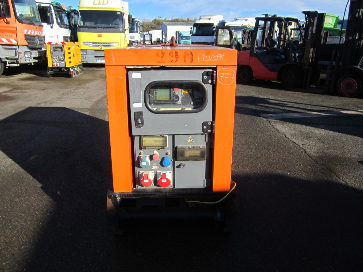 Sdmo R22 - Sähkögeneraattori: kuva Sdmo R22 - Sähkögeneraattori Sdmo R22 - Sähkögeneraattori: kuva Sdmo R22 - Sähkögeneraattori