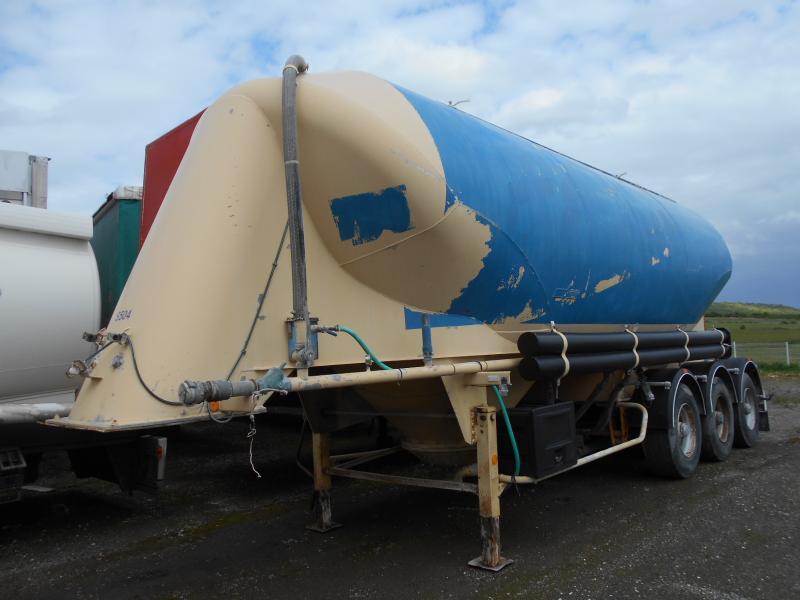 Spitzer - Bulk-säiliöperävaunu: kuva Spitzer - Bulk-säiliöperävaunu Spitzer - Bulk-säiliöperävaunu: kuva Spitzer - Bulk-säiliöperävaunu